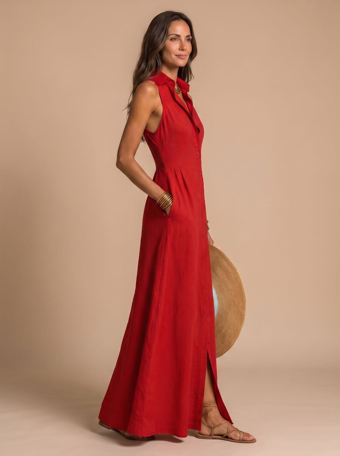 Detalle del cuello camisero y botones delanteros del vestido maxi de lino