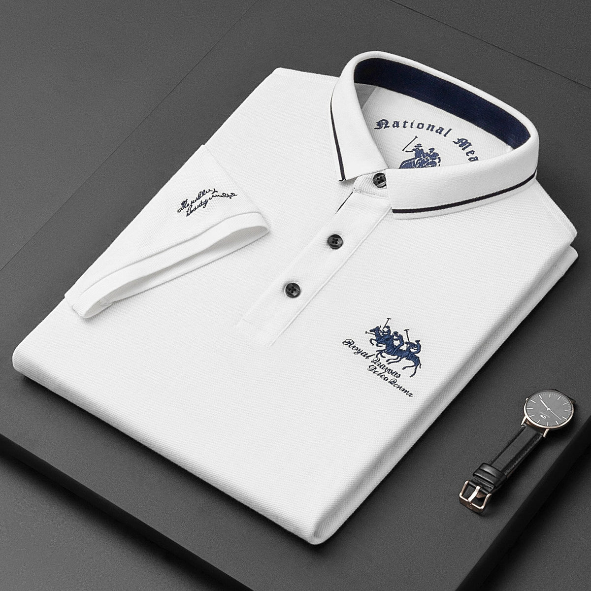 Polo de algodón para hombre combinado con vaqueros