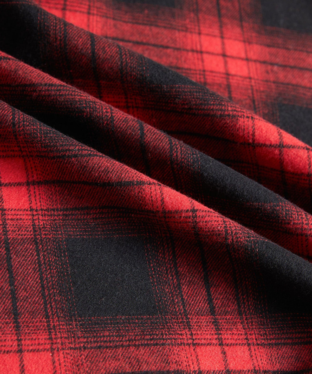 Detalle de las mangas y puños de la chaqueta HUSKRO
