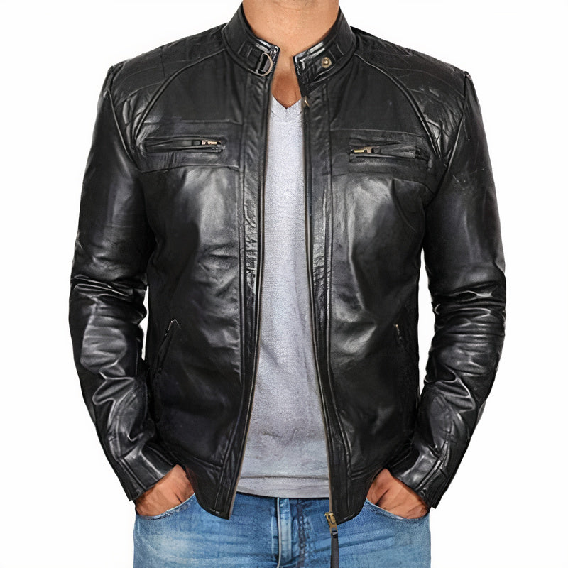 Detalle del cuello biker y cierre frontal de la cazadora motera Kadin