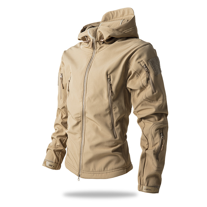 Chaqueta ZEPHRAN disponible en varios colores para hombre